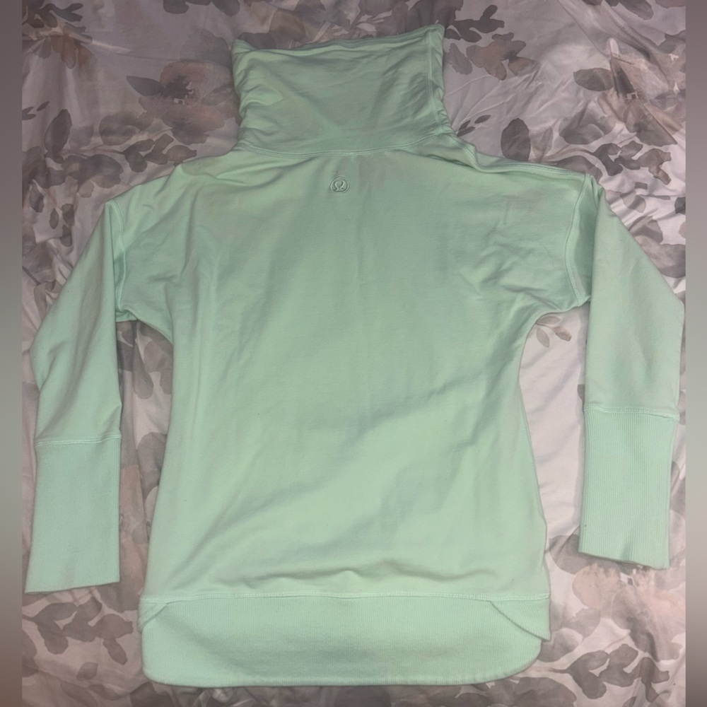 Lululemon Rest Day Pullover Mint Green Cowl Neck Sweatshirt Size 4 - Picture 3 of 16